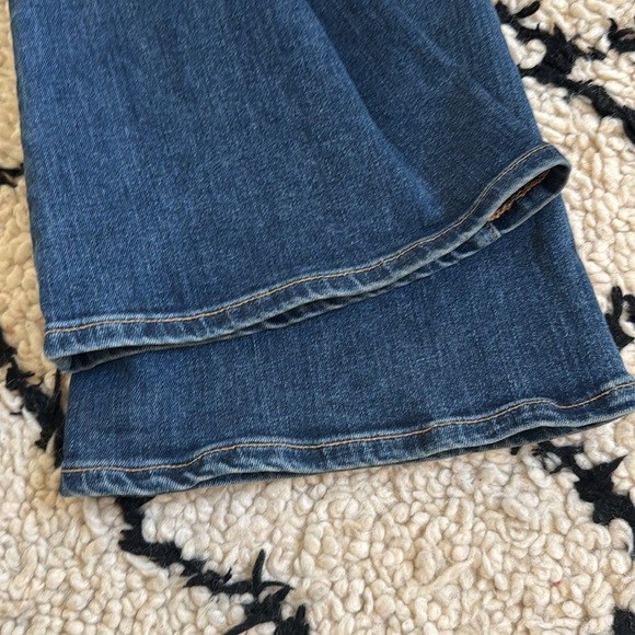 Veronica Beard super high rise belted flare leg jeans 26 GUC - Picture 5 of 6